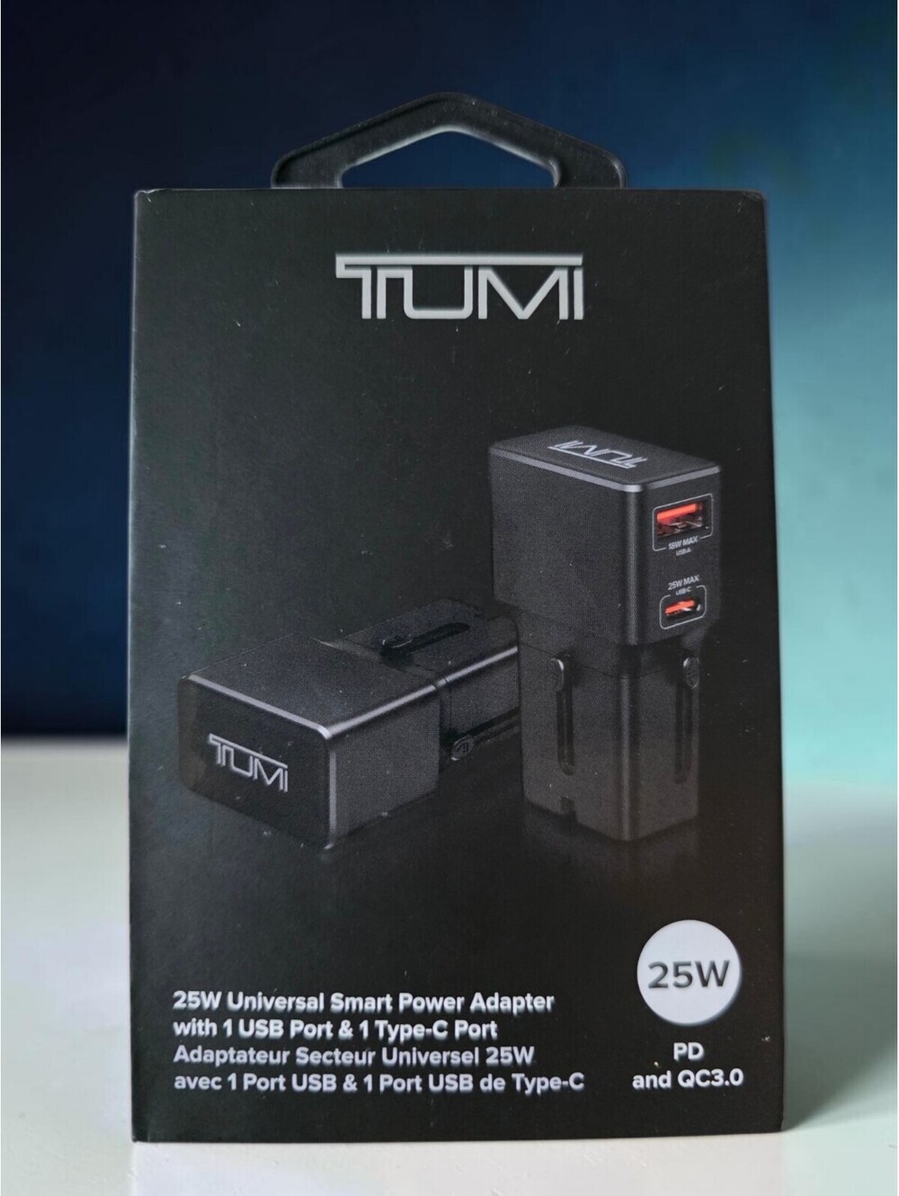 TUMI 25W Universal Smart Power Adapter with USB-C and USB-A Ports